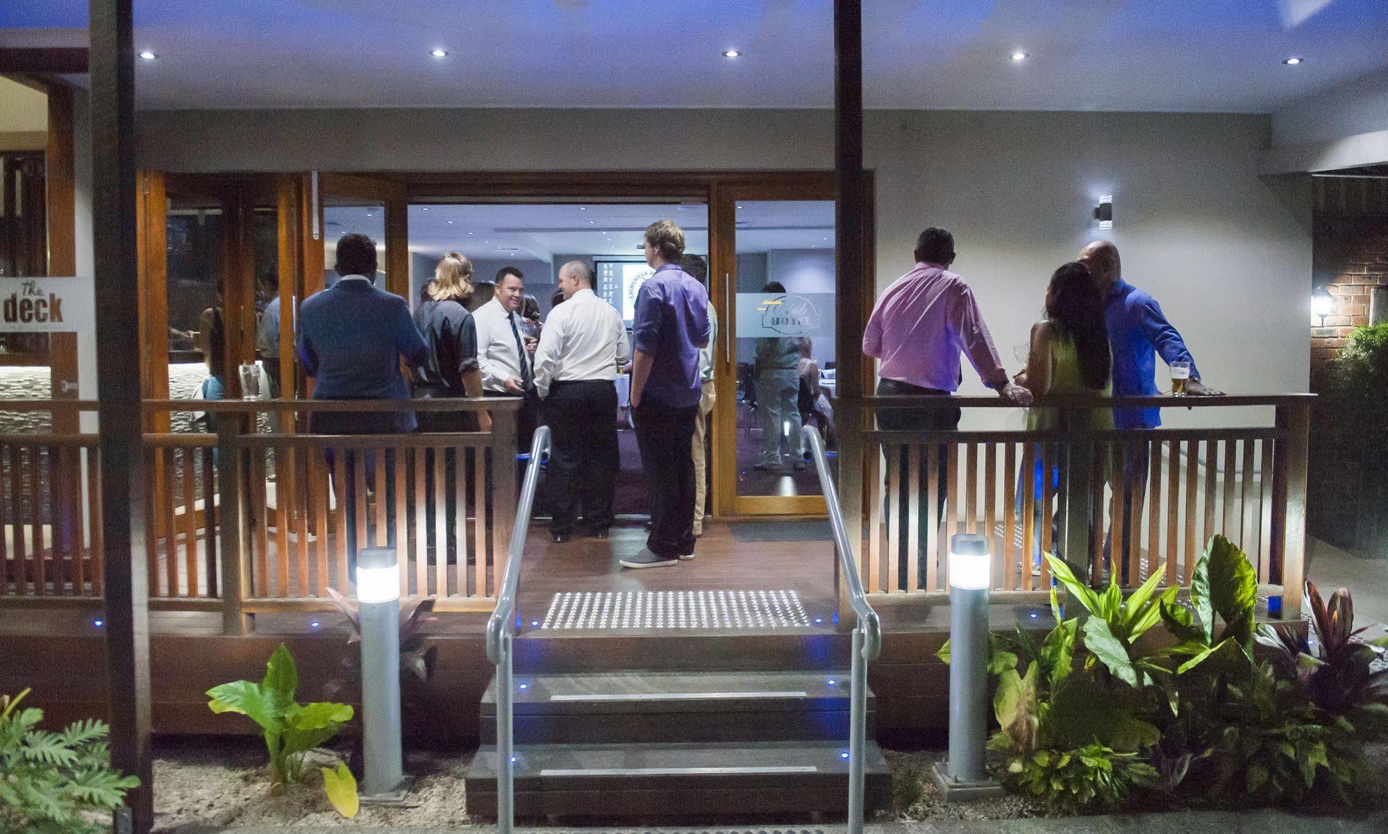 The Club Motor Inn צ'ינצ'ילה מראה חיצוני תמונה